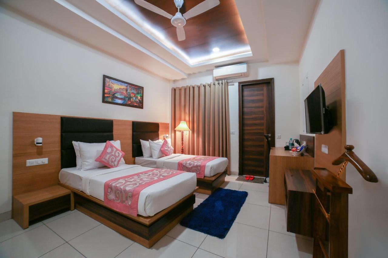 Hotel Grand Regency By Jmd Group Near Delhi Igi Airport Nova Deli Exterior foto