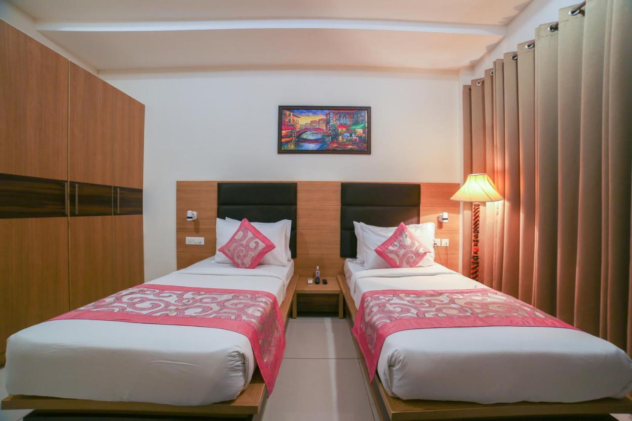 Hotel Grand Regency By Jmd Group Near Delhi Igi Airport Nova Deli Exterior foto
