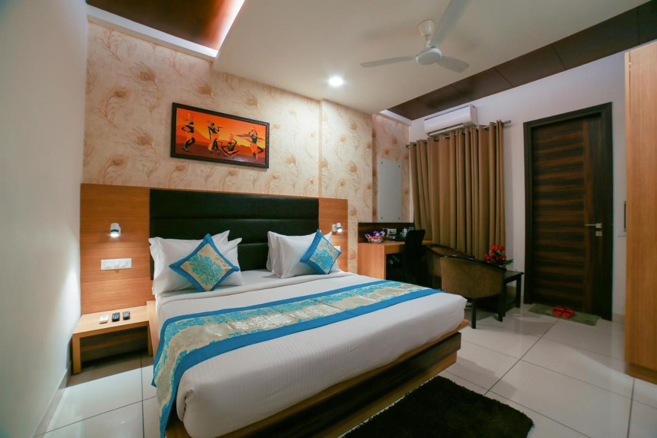 Hotel Grand Regency By Jmd Group Near Delhi Igi Airport Nova Deli Exterior foto